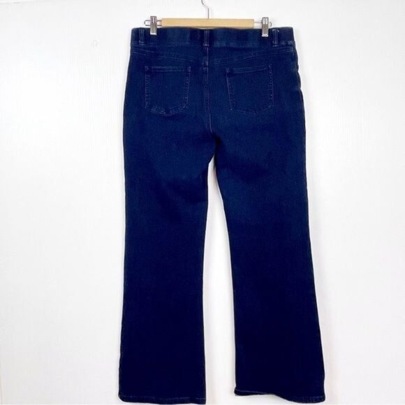 Betabrand Boot-Cut 4-Pocket Yoga Denim pants Dark Indigo Large - Picture 3 of 10